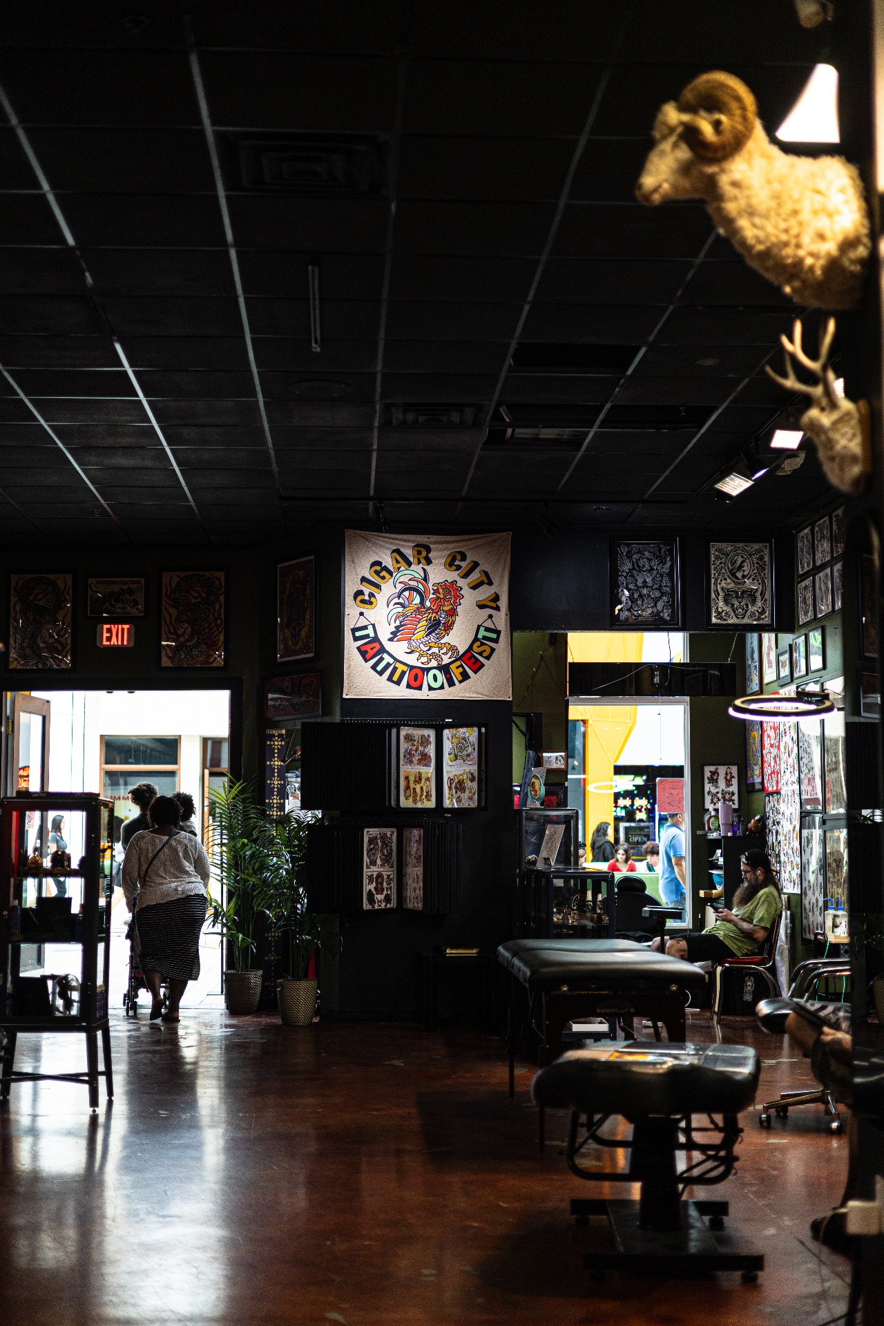 Atomic Tattoos Brandon Mall Lobby